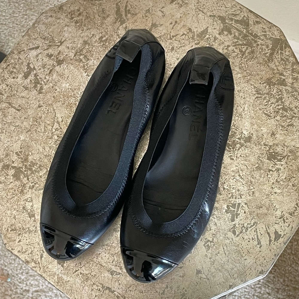 CHANEL Stretch Spirit Interlocking CC Logo Ballet Flats - Picture 4 of 12
